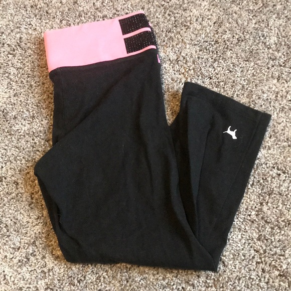 PINK Victoria's Secret Pants - Pink cropped leggings LAST CHANCE